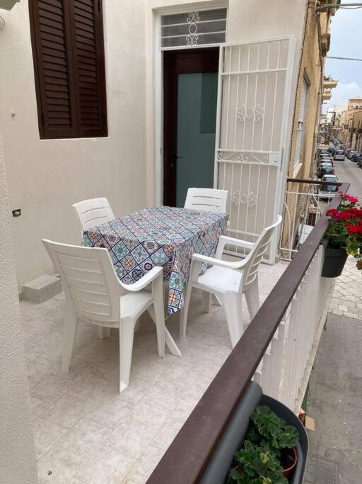 Casa Dalfea Apartment Mazara del Vallo Luaran gambar